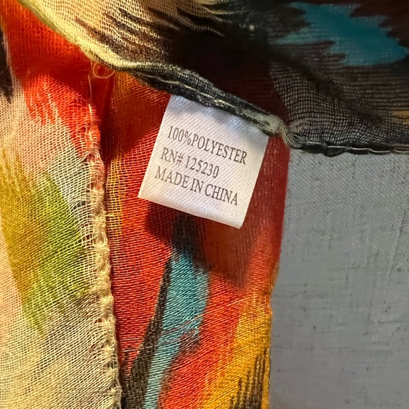 Scarf 💖 USED - Picture 4 of 4